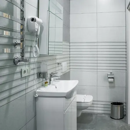 Mini Hotel Barvy Lvova On Hnatyuka St. Екстер'єр фото