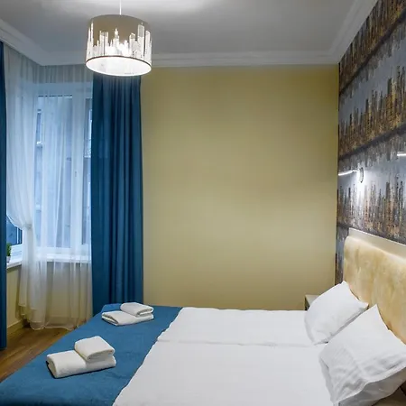 Mini Hotel Barvy Lvova On Hnatyuka St. Екстер'єр фото