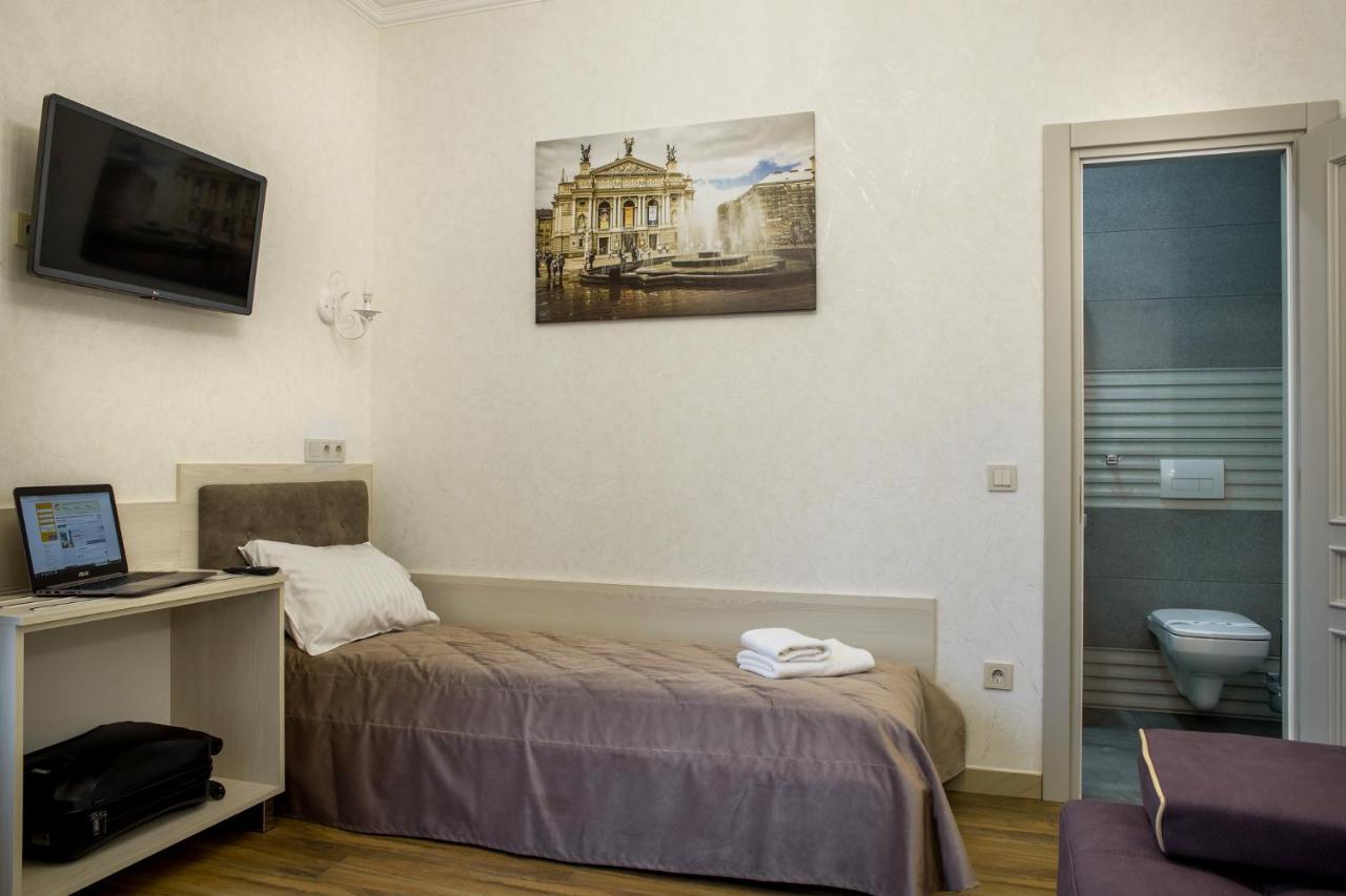 Aparthotel Mini Barvy Lvova On Hnatyuka St. Lviv