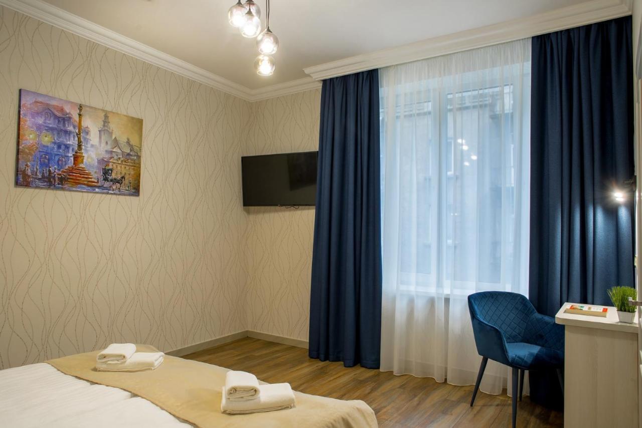 Hotel apartamentowy Mini Barvy Lvova On Hnatyuka St. *