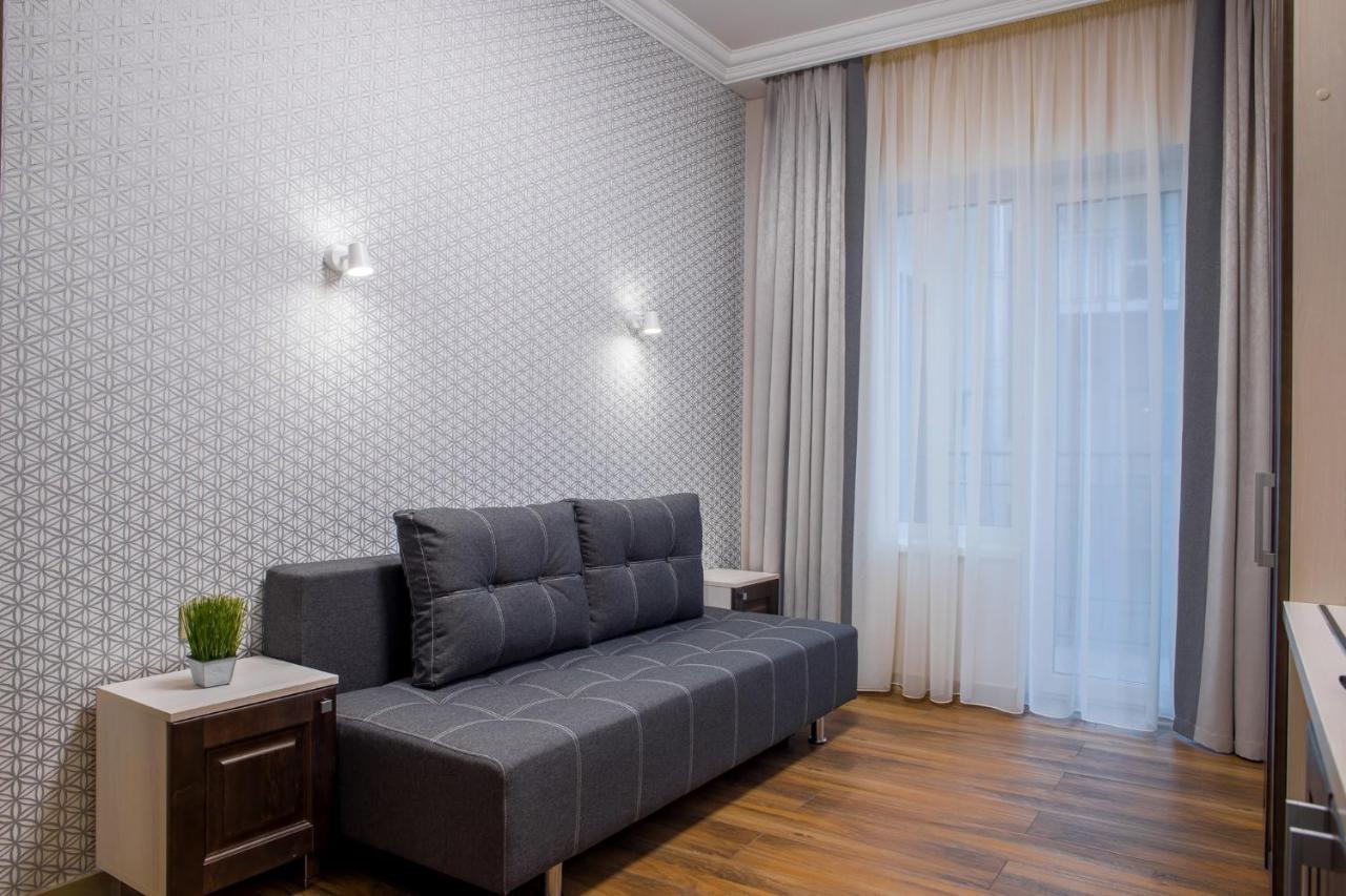 Mini Barvy Lvova On Hnatyuka St. Aparthotel *