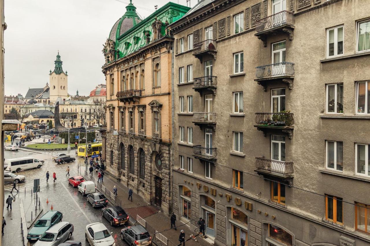 Mini Barvy Lvova On Hnatyuka St.
