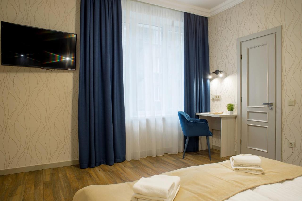 Aparthotel Mini Barvy Lvova On Hnatyuka St.